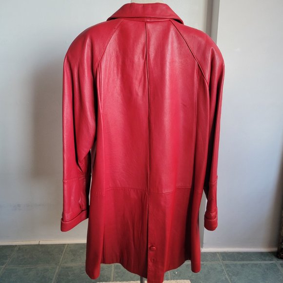 Bright Red Women’s Leather Coat – Size M - Picture 10 of 16